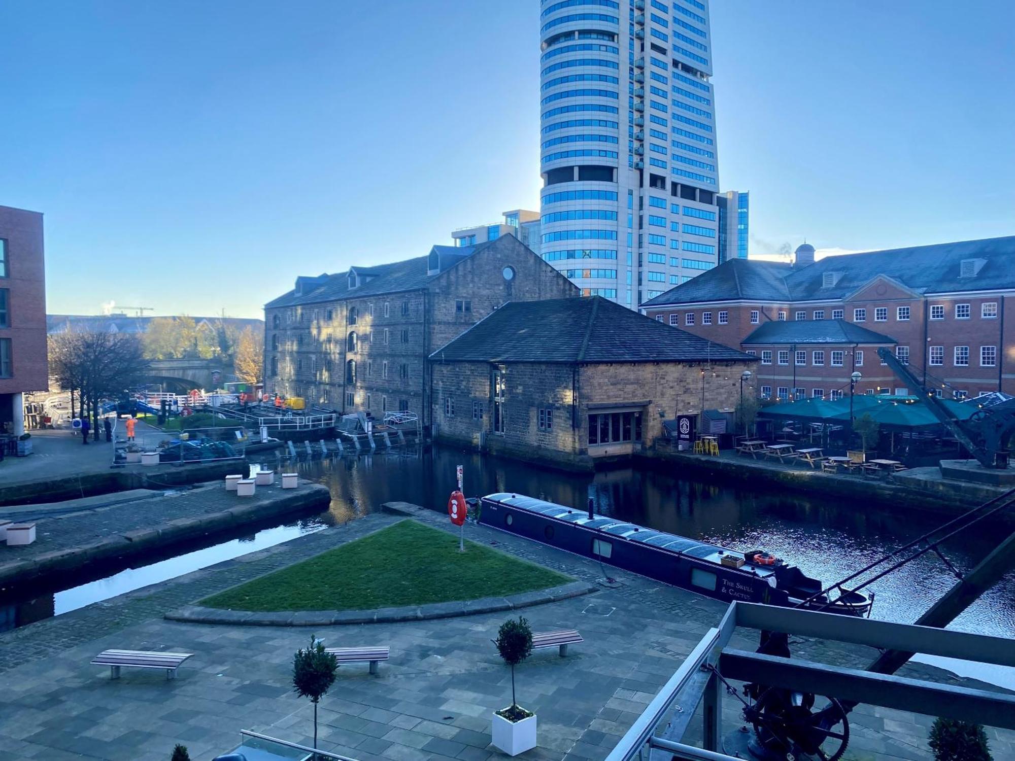Hotel Doubletree By Hilton Leeds Leeds  Exterior foto