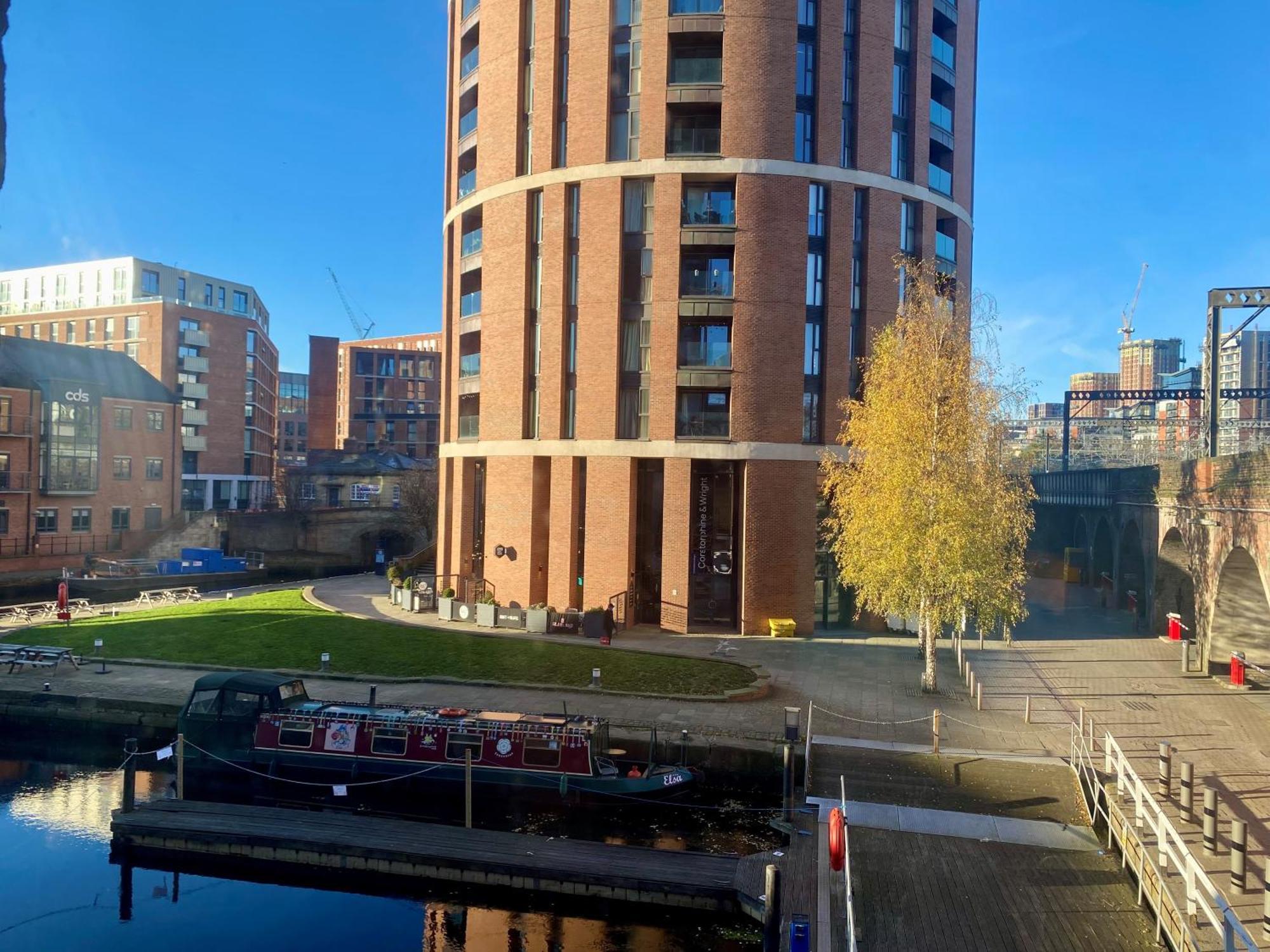 Hotel Doubletree By Hilton Leeds Leeds  Exterior foto